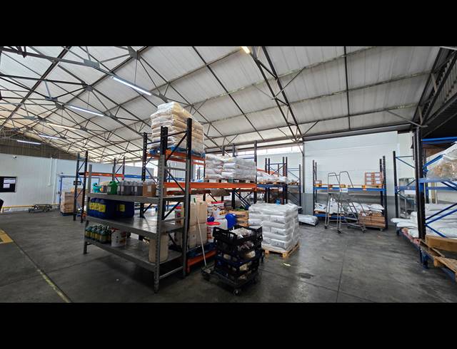 559M² WAREHOUSE TO LET IN EASTLEIGH
